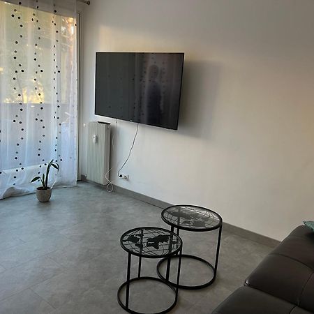 Chambre Avec Salle D'Eau Privee Dans Appartement Partage 200 M Du Tram มงต์เปอลิเยร์ ภายนอก รูปภาพ
