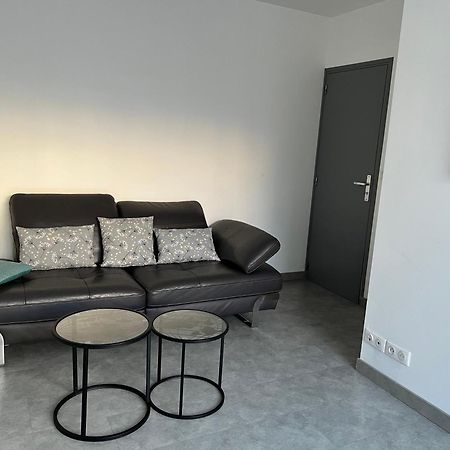 Chambre Avec Salle D'Eau Privee Dans Appartement Partage 200 M Du Tram มงต์เปอลิเยร์ ภายนอก รูปภาพ