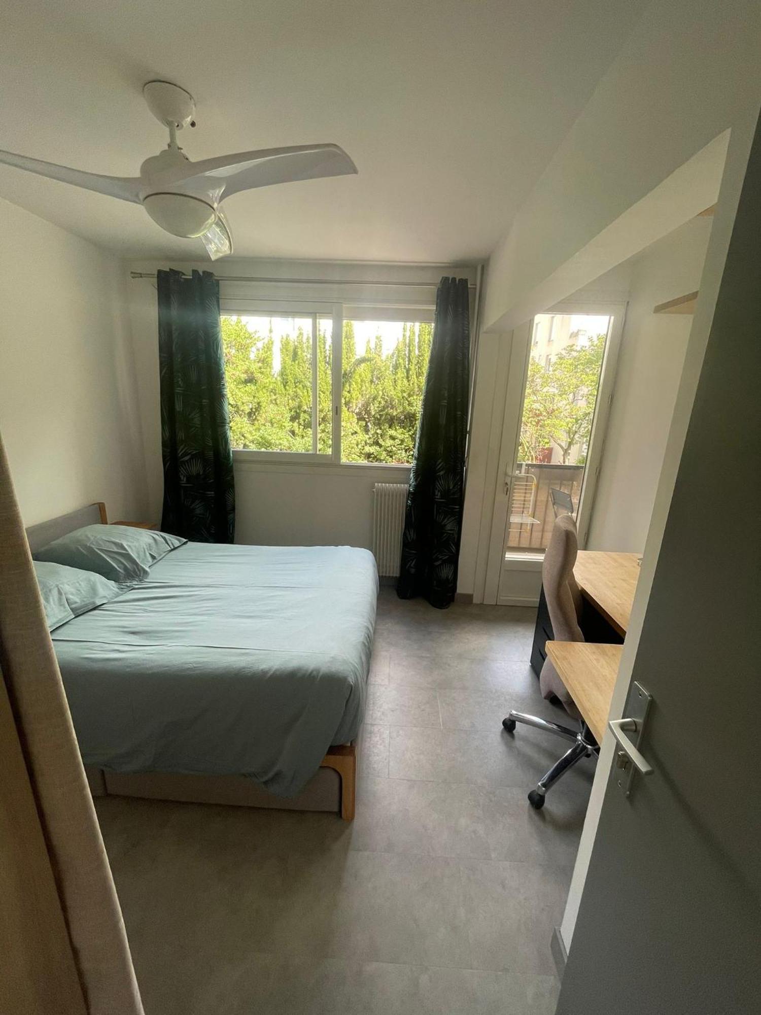 Chambre Avec Salle D'Eau Privee Dans Appartement Partage 200 M Du Tram มงต์เปอลิเยร์ ภายนอก รูปภาพ